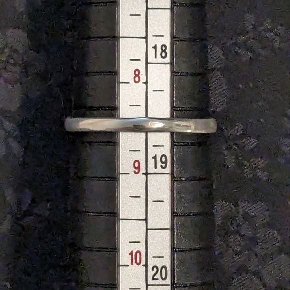 Solid 925 Sterling Silver Ring With A Genuine Natural Emerald Size 8.5 - Picture 7 of 7